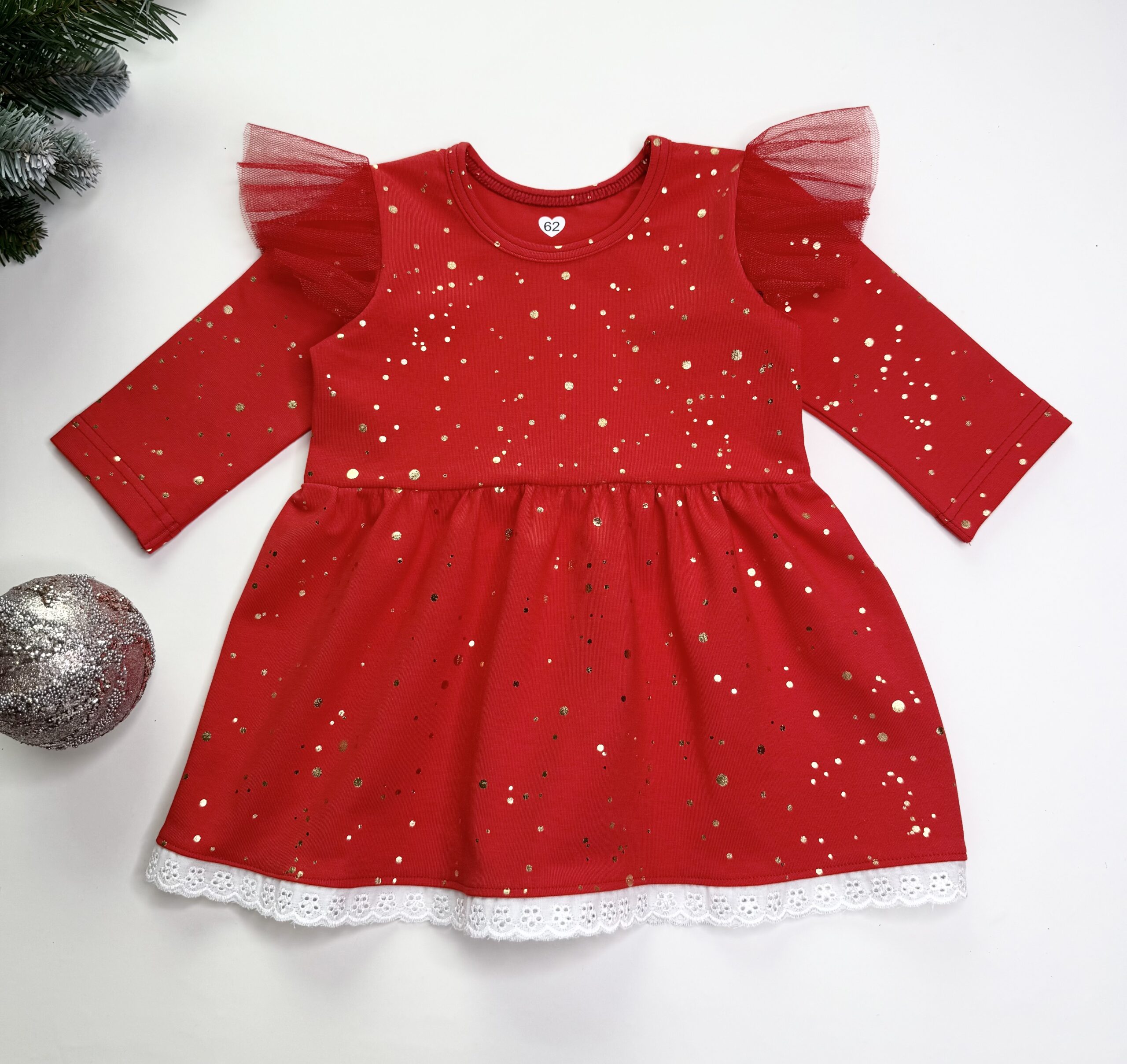 Kleit broderii pitsiga